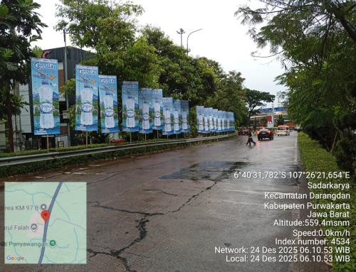 Umbul-umbul promosi sebagai media iklan murah dengan daya tarik tinggi